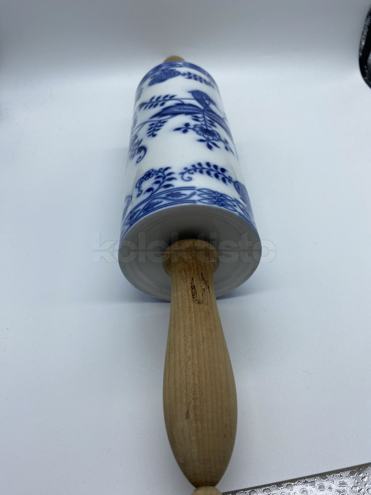 Porcelánový váleček na nudle