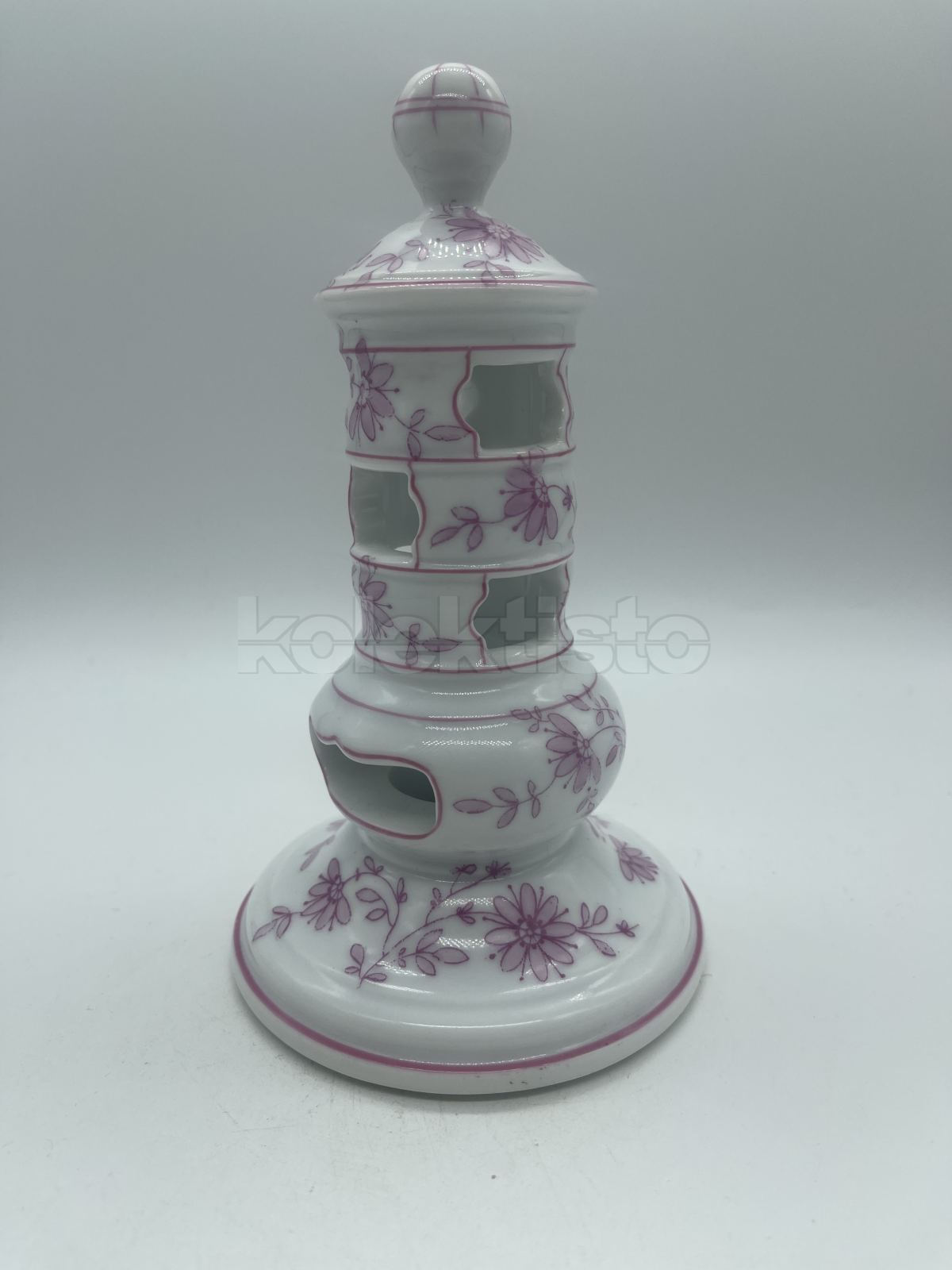 Porcelánový stojánek na zubní kartáčky