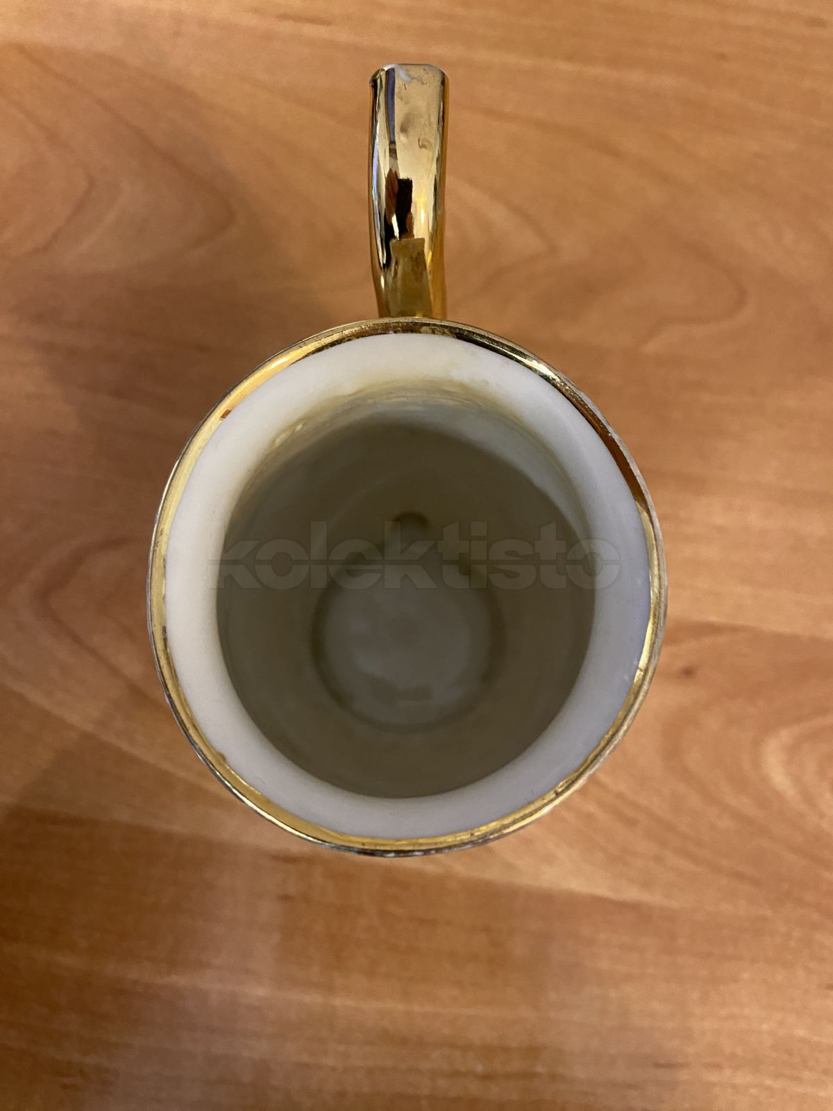Porcelánový lázeňský pohárek