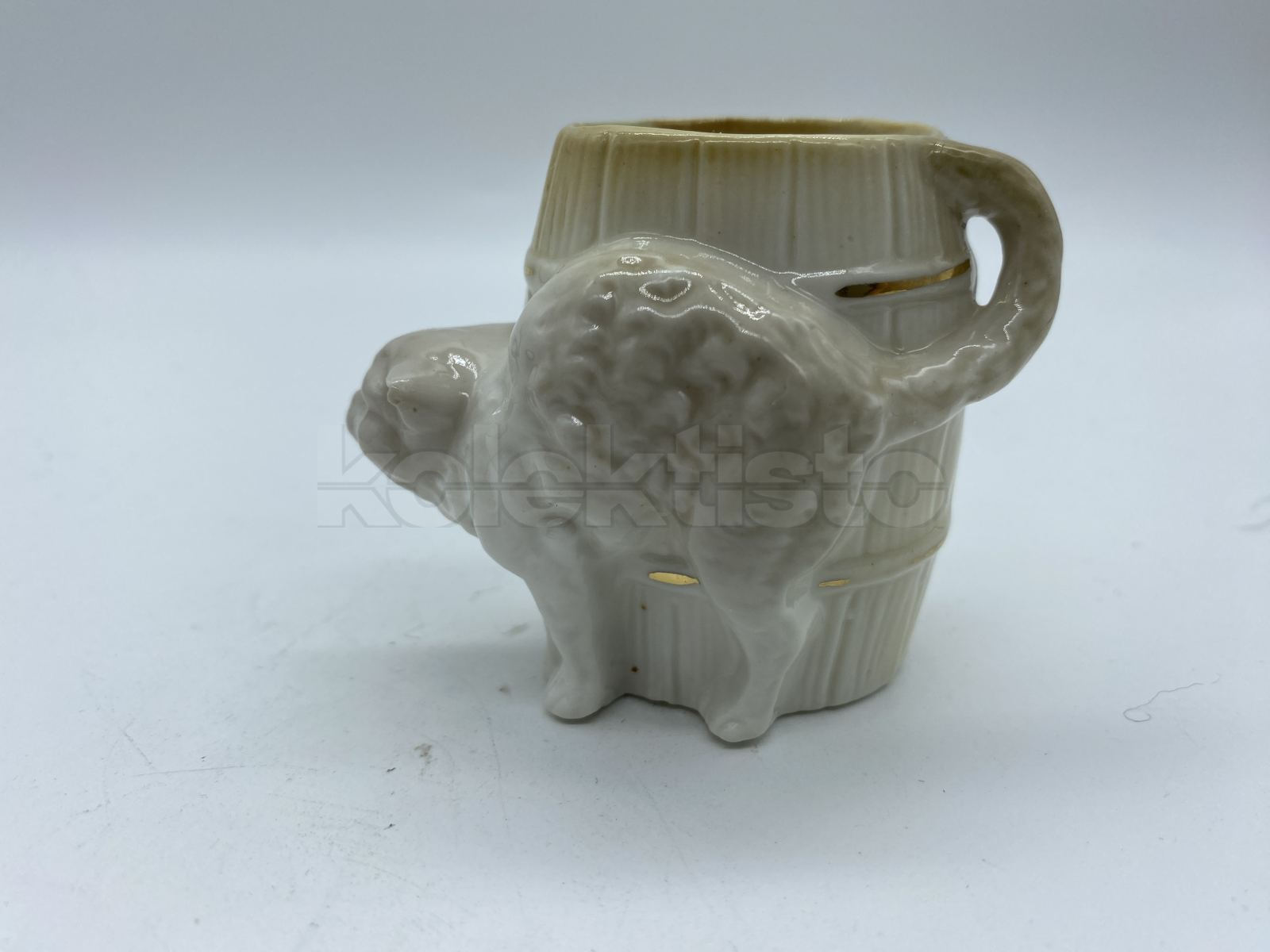 Porcelánový jehelníček KOČKA, nápis VICTOR SCHMIDL+FILS