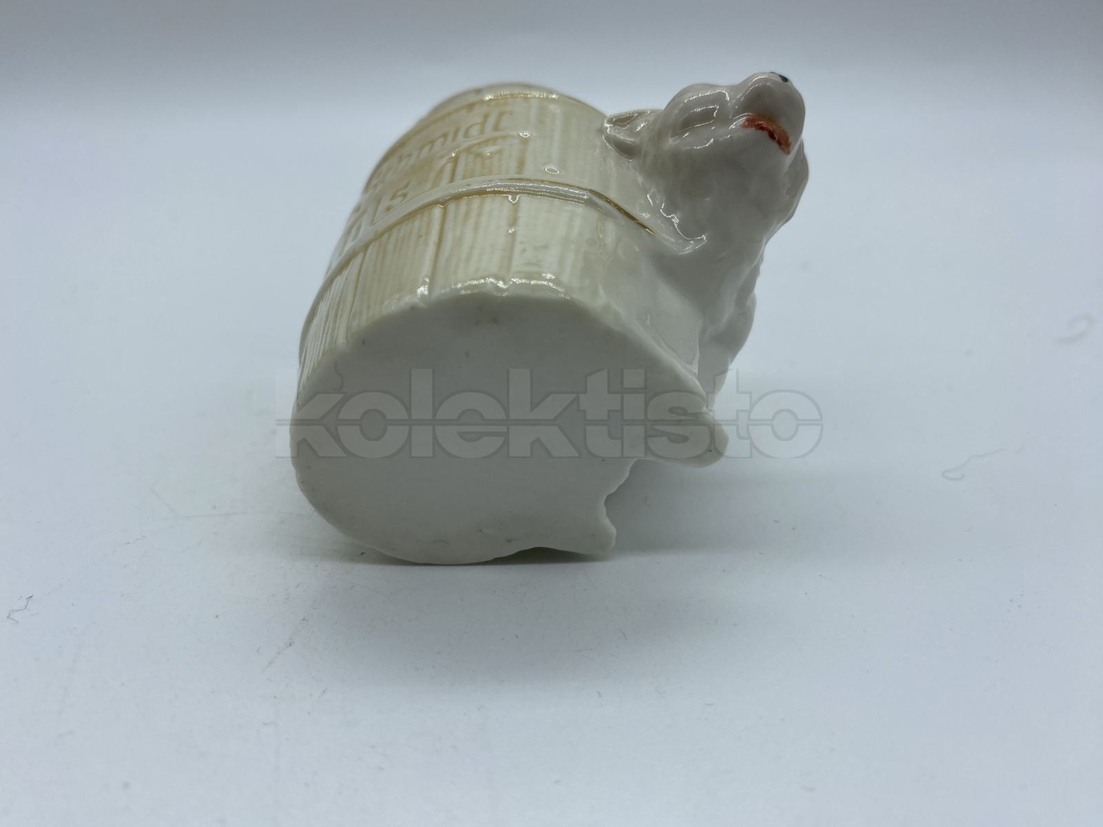 Porcelánový jehelníček KOČKA, nápis VICTOR SCHMIDL+FILS