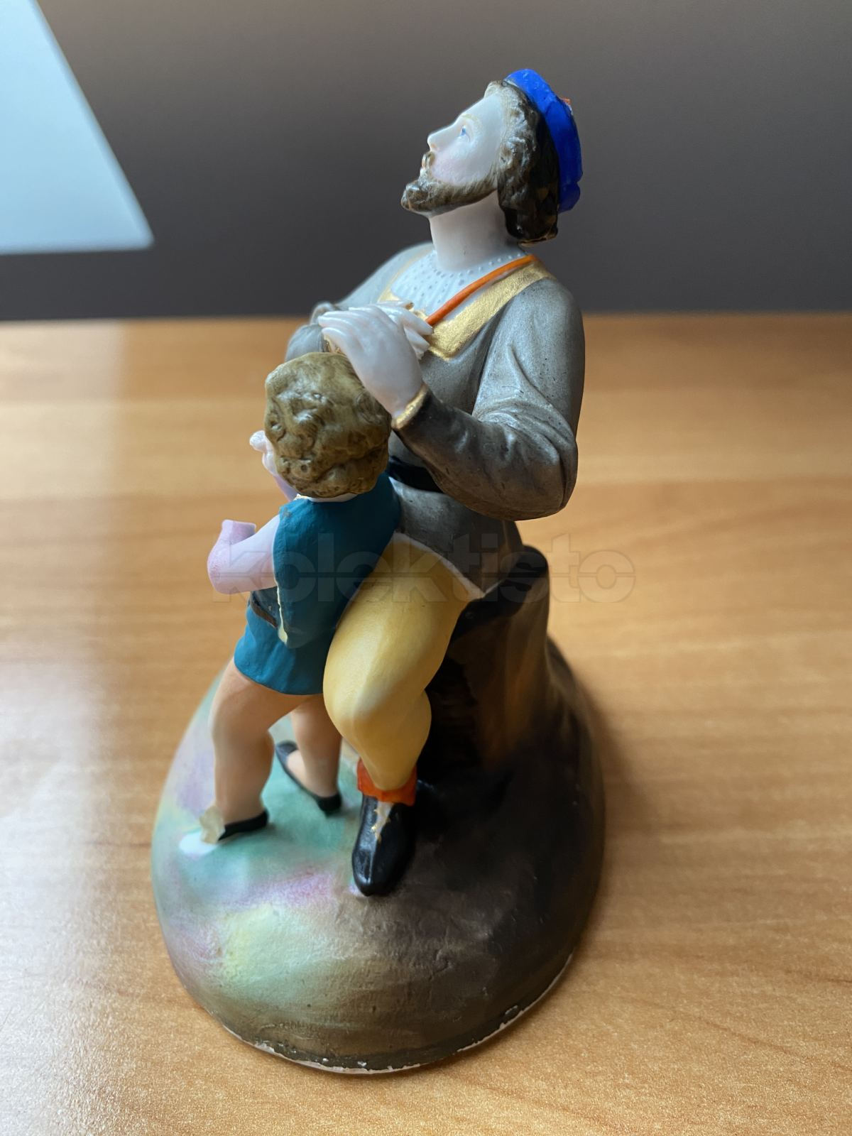Porcelánová soška