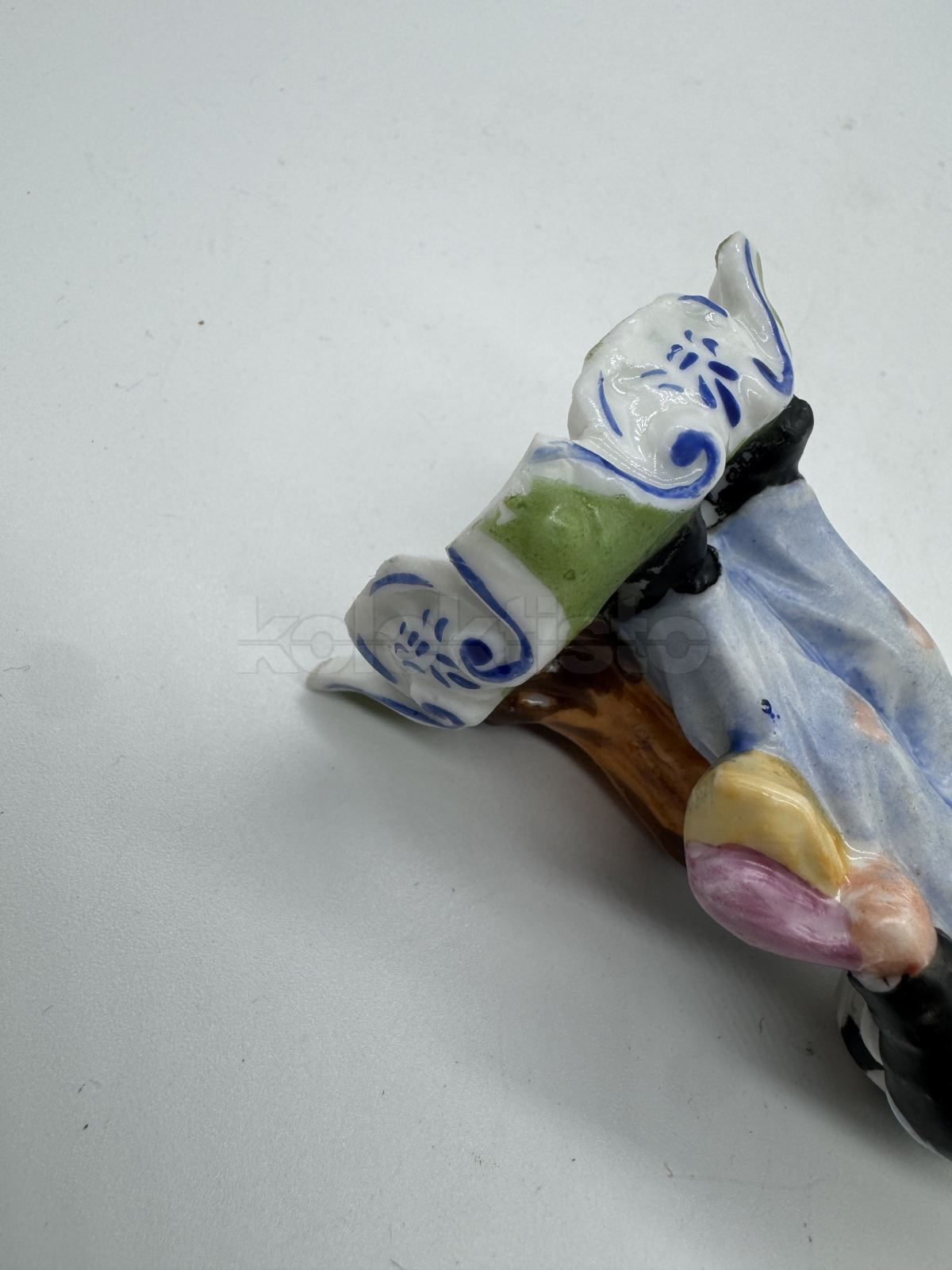 Porcelánová figurka TULÁK