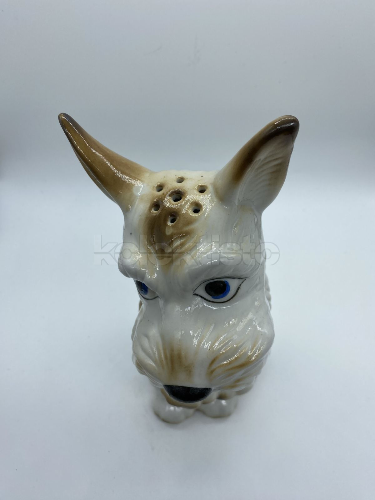 Porcelánová figura psa - stínítko lampičky