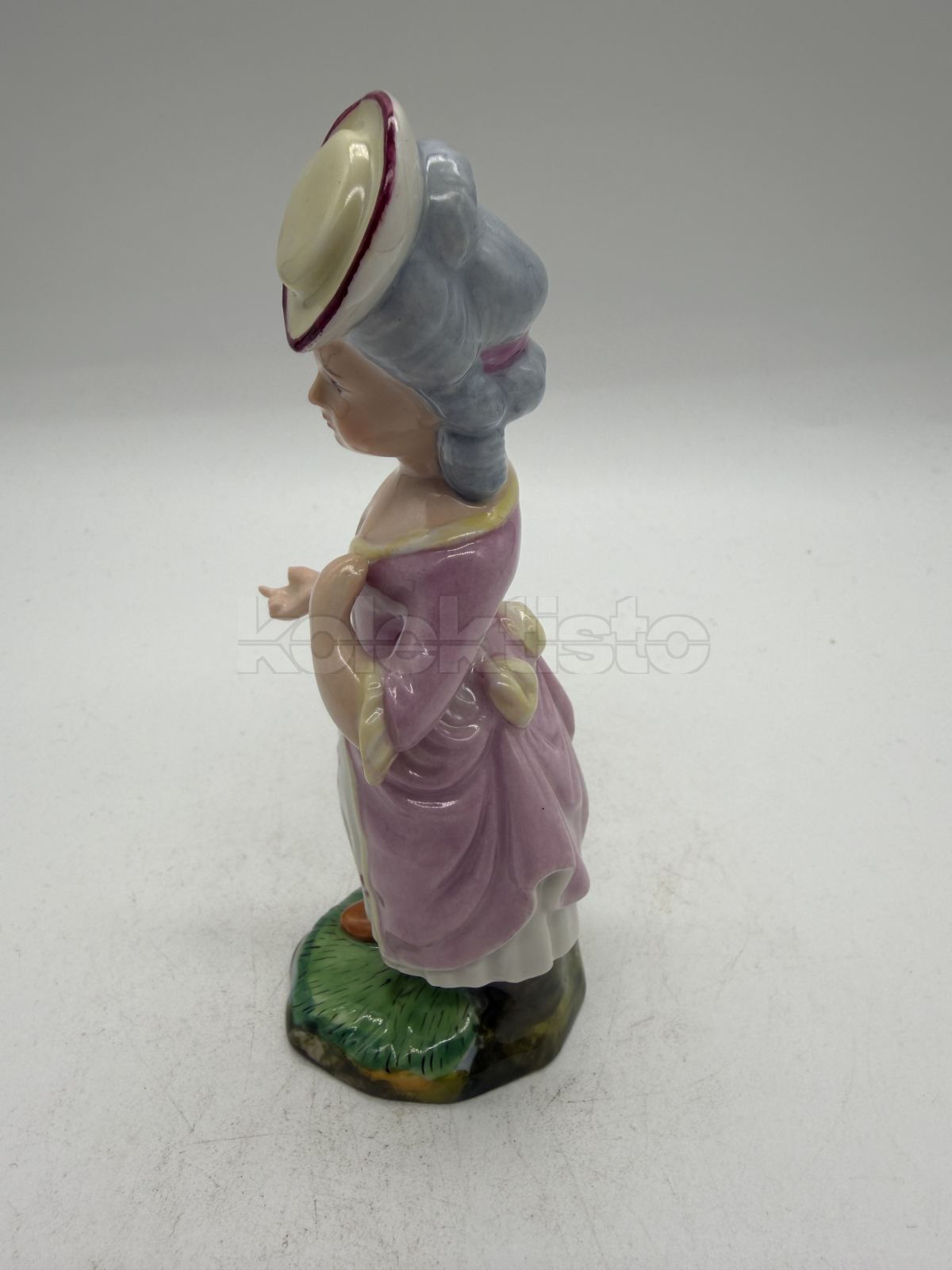 Porcelánová soška děvčátka zn. HÖSCHTS NĚMECKO