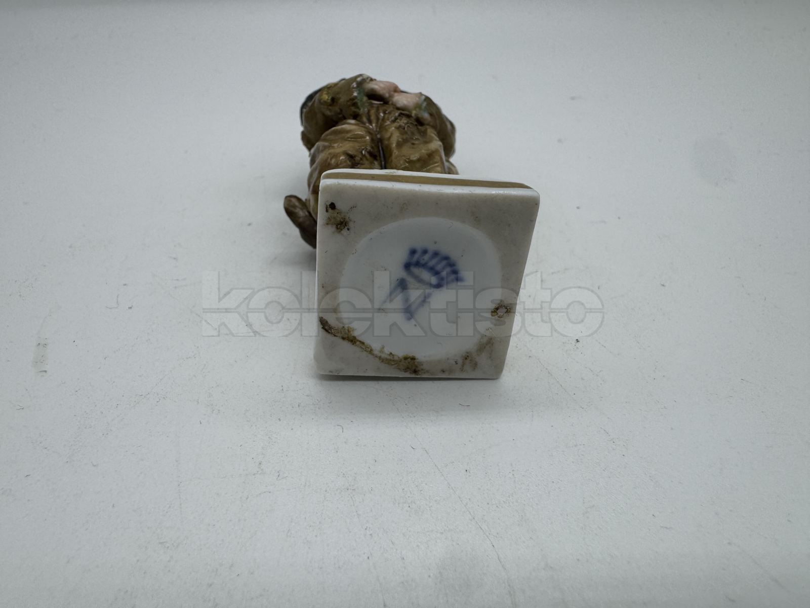 Porcelánová figurka chlapce č.1