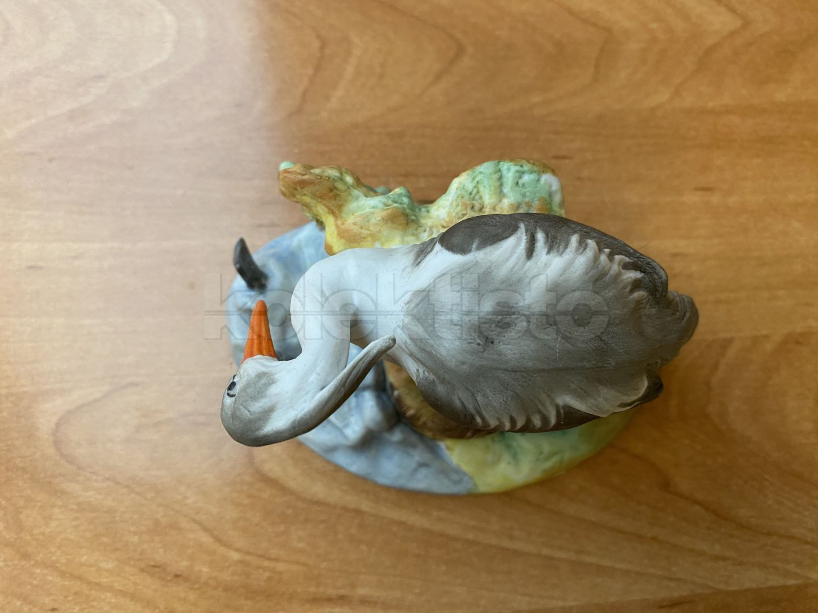 Porcelánová soška volavka a ryba, biskvit