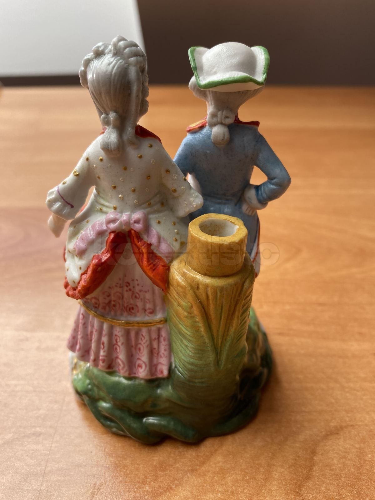 Porcelánová soška