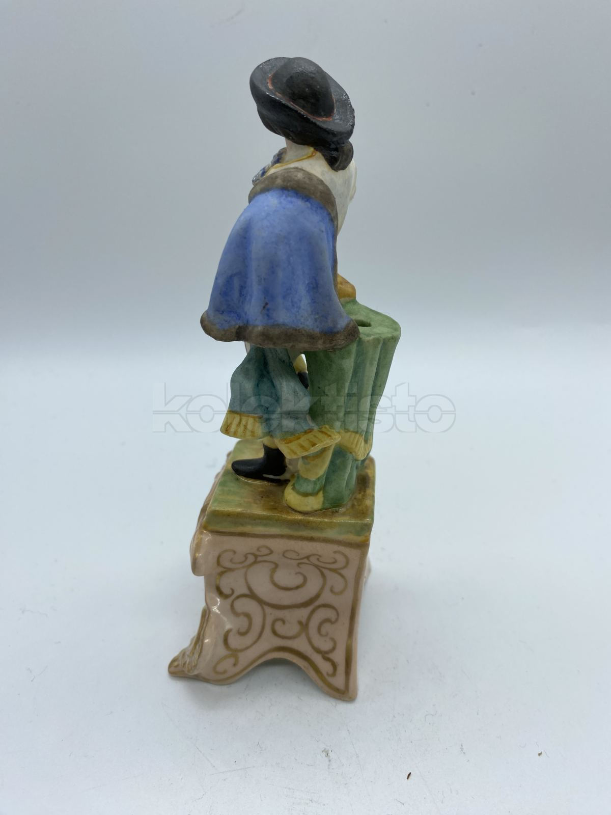 Porcelánová soška, biskvit