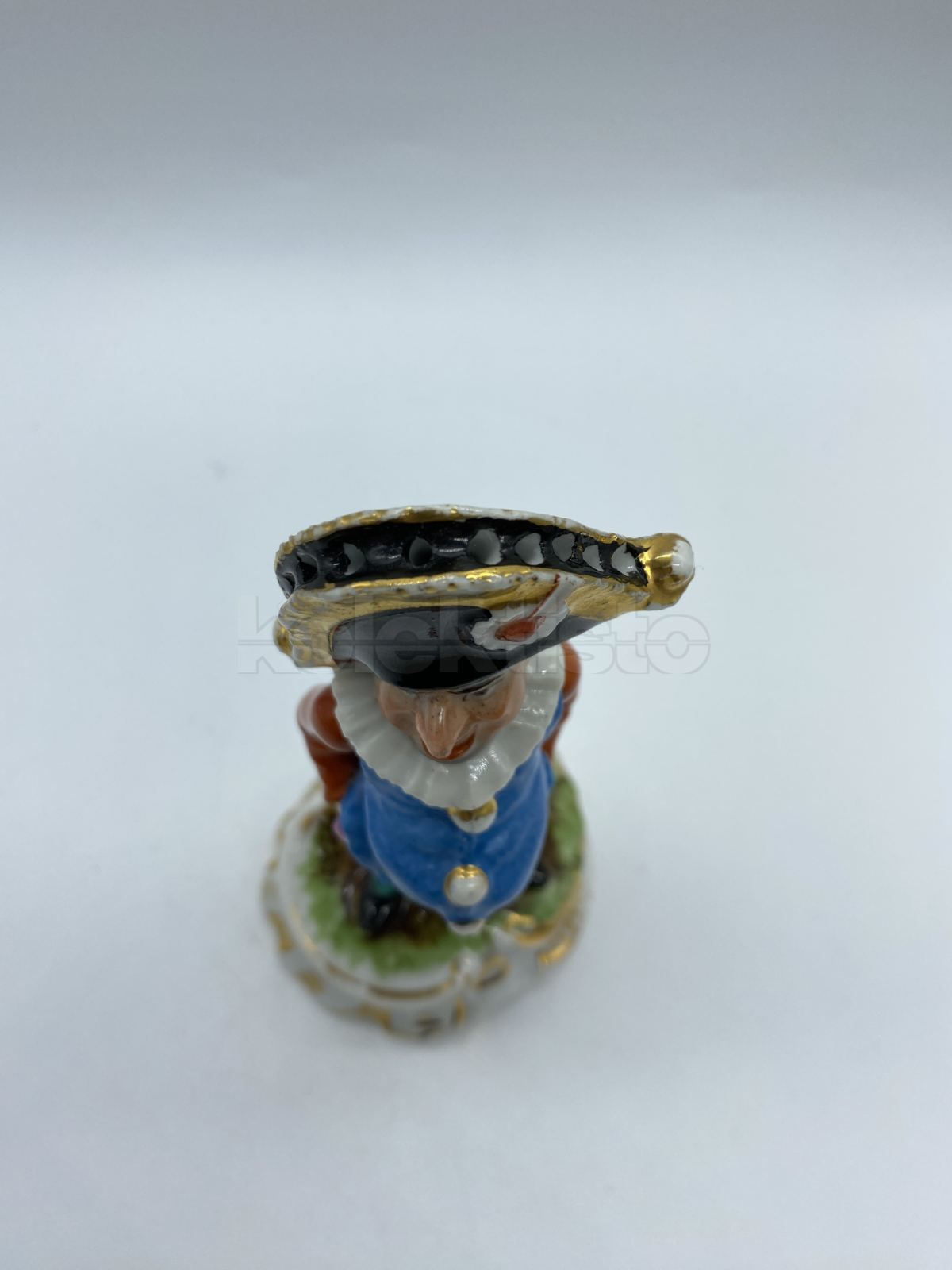 Porcelánový stojánek na párátka