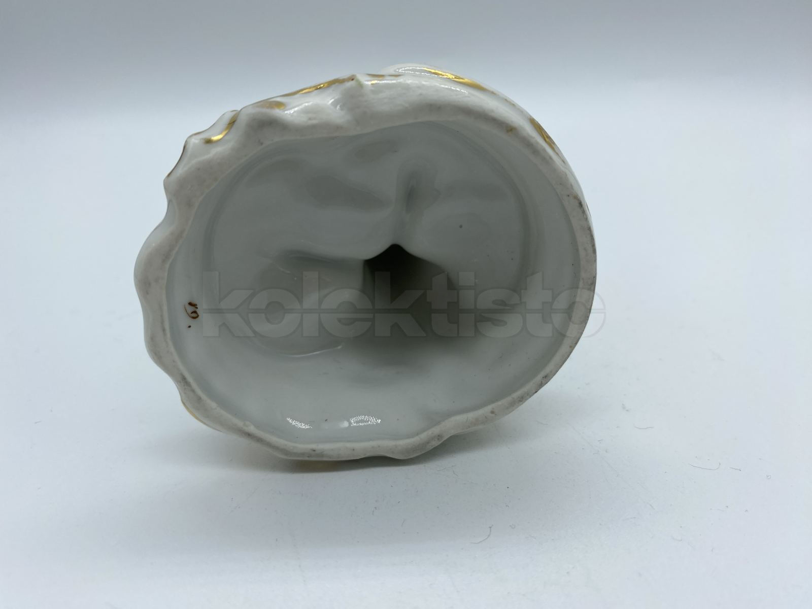 Porcelánový stojánek na párátka