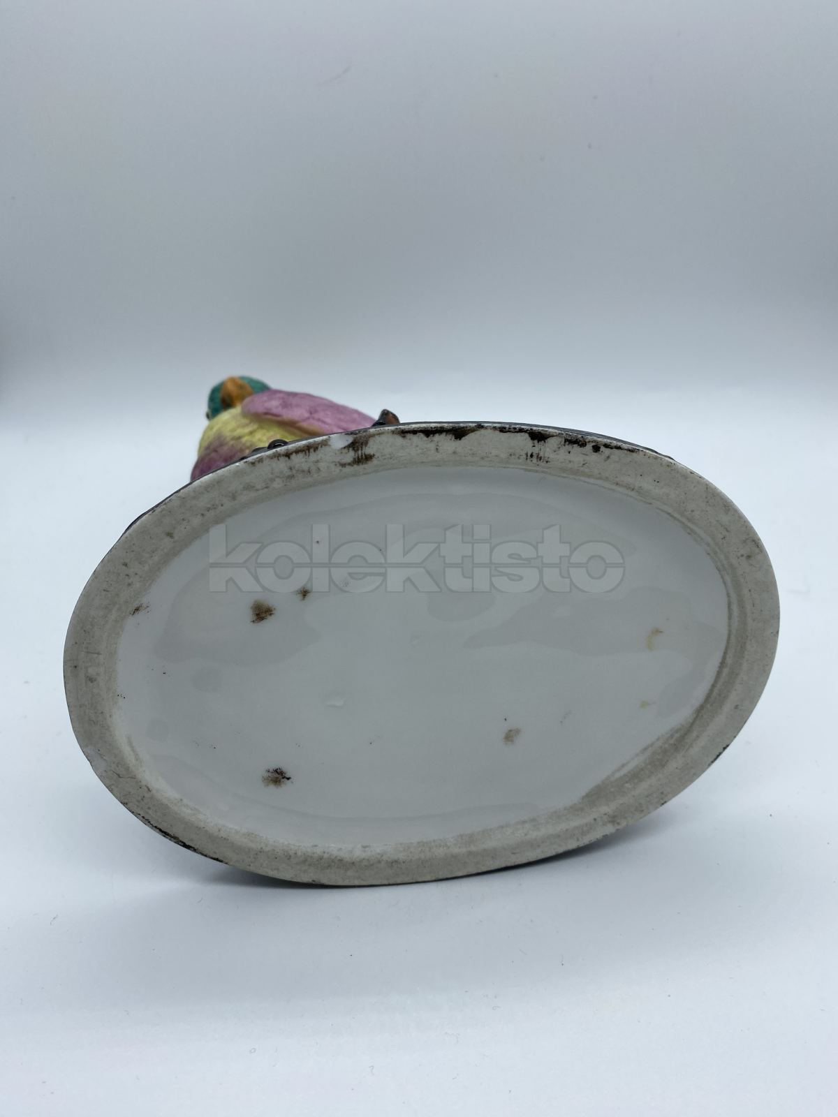 Porcelánová soška papoušek