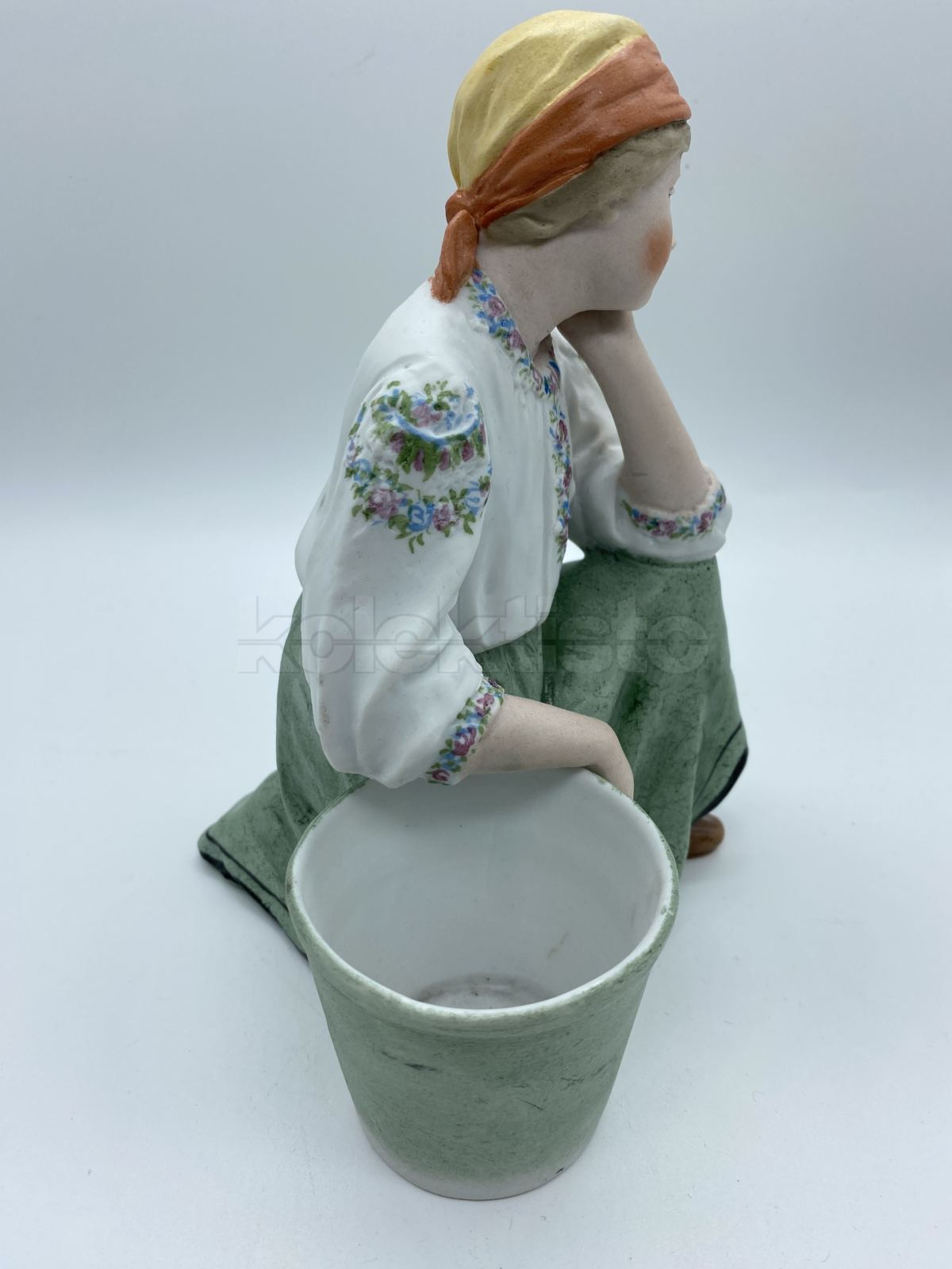 Porcelánová soška, biskvit