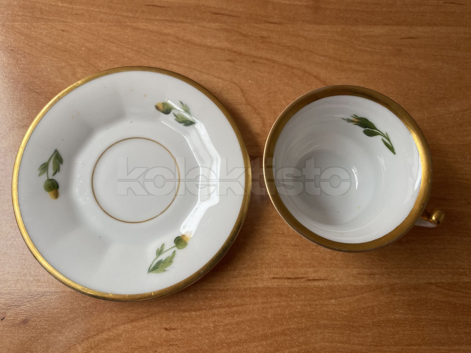 Porcelánový moka šálek s podšálkem