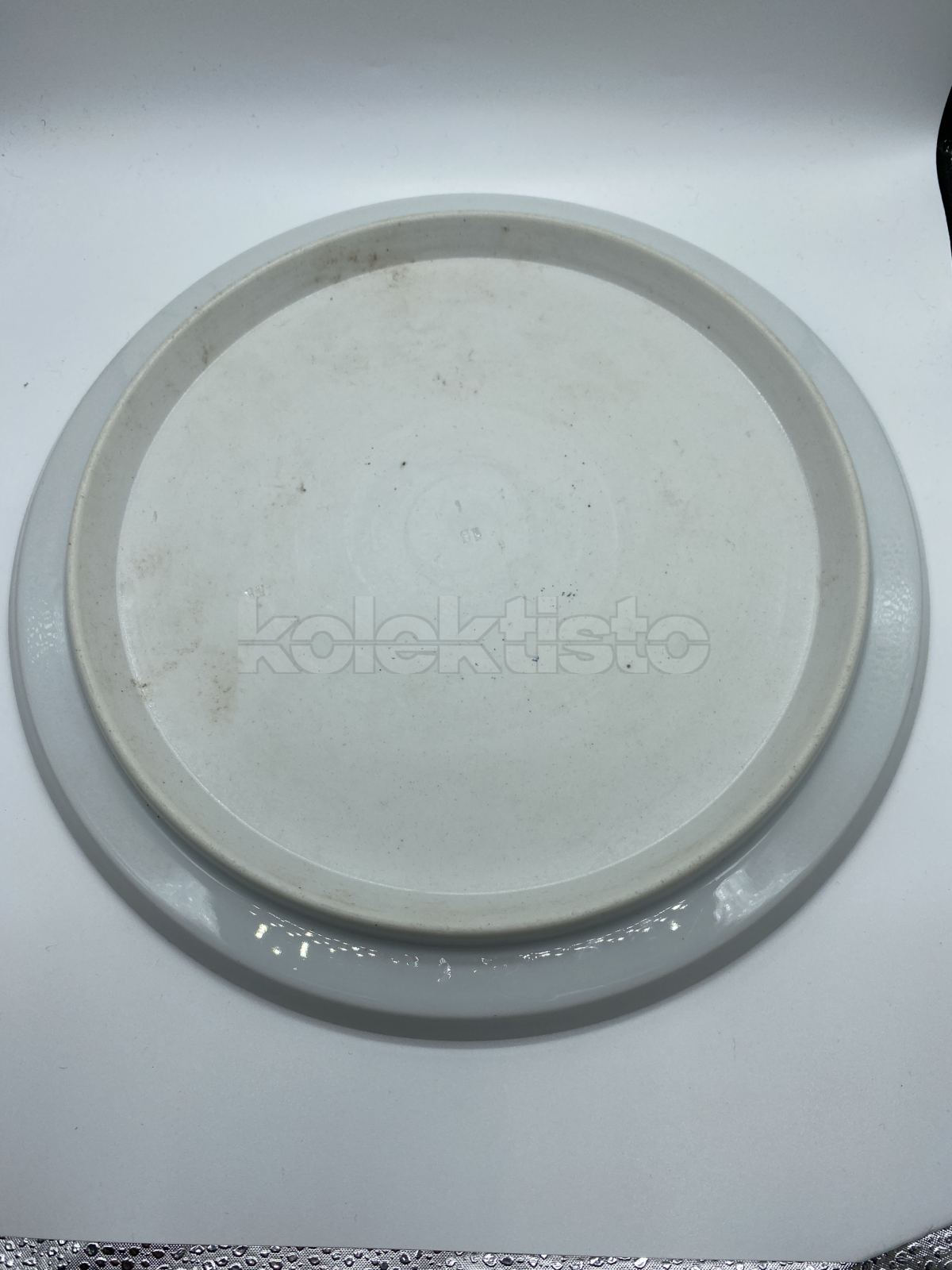 Porcelánový tác s malbou dětí