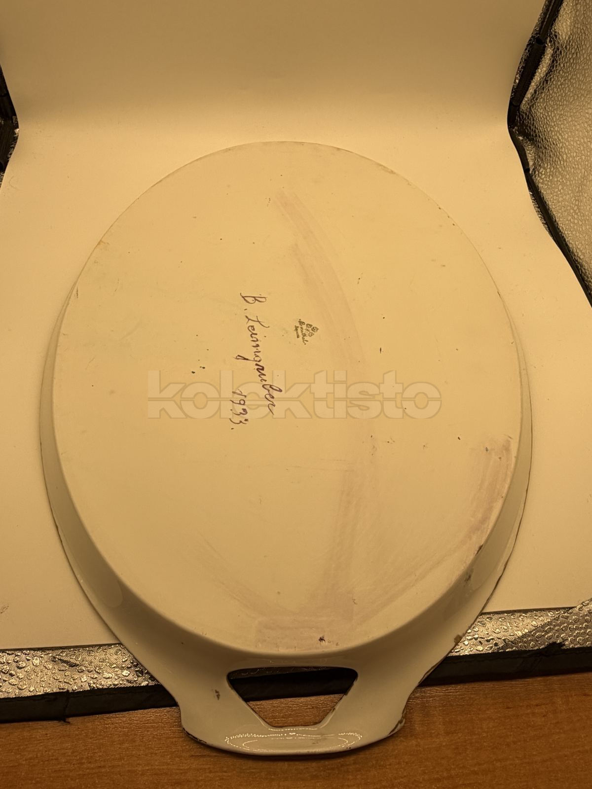 Porcelánový tác, sign. B. Leimgruber