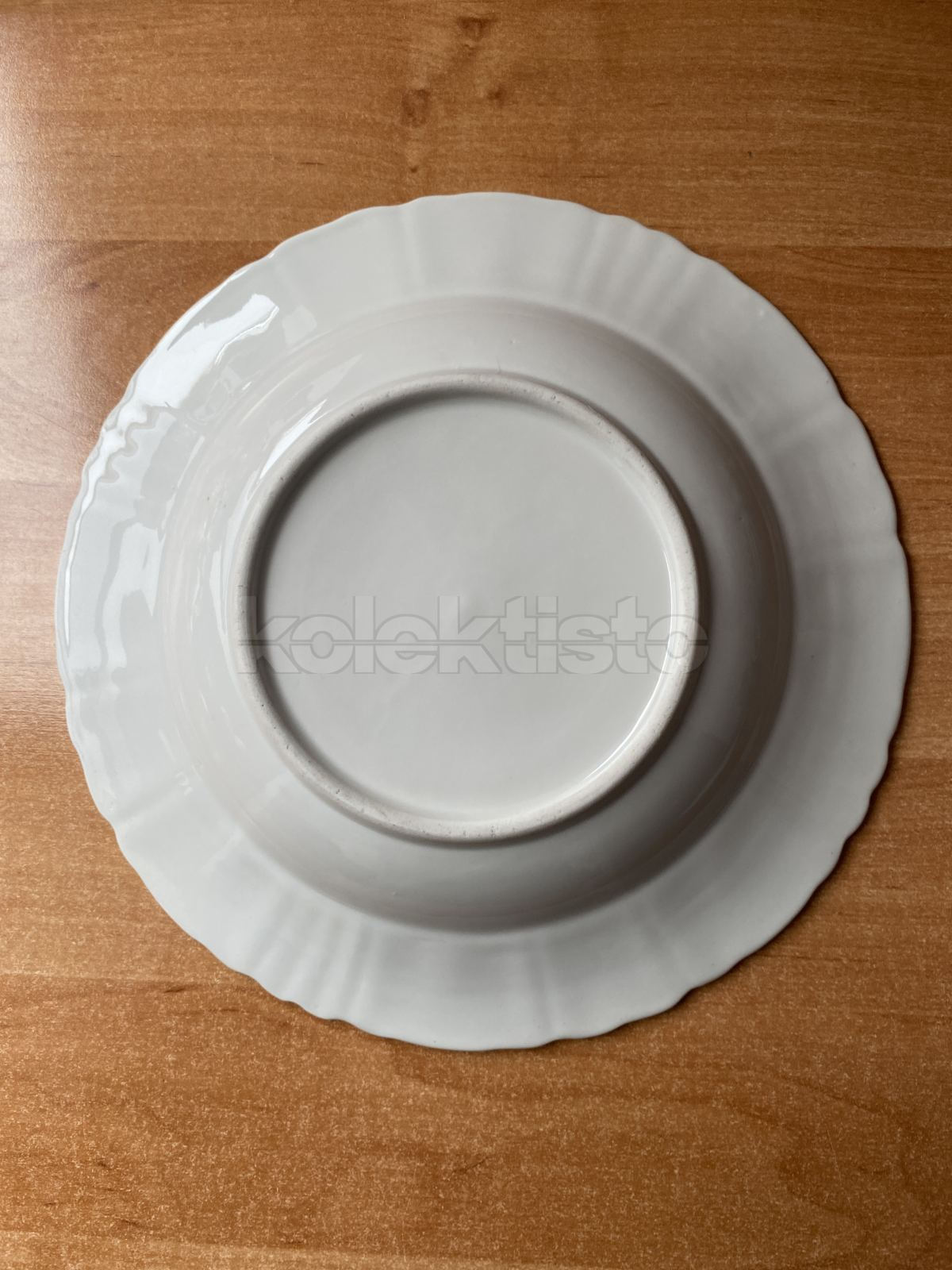 Porcelánový malovaný talíř hluboký