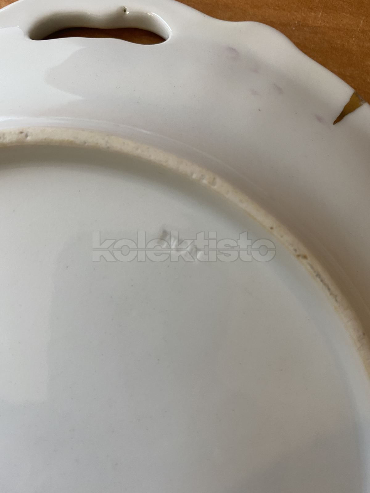 Porcelánový talíř
