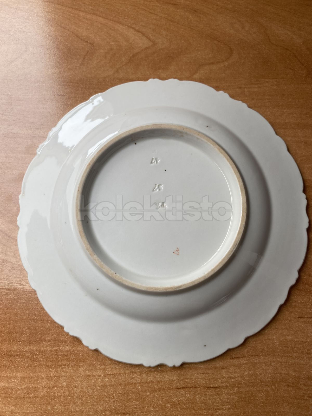 Porcelánový dezertní talířek