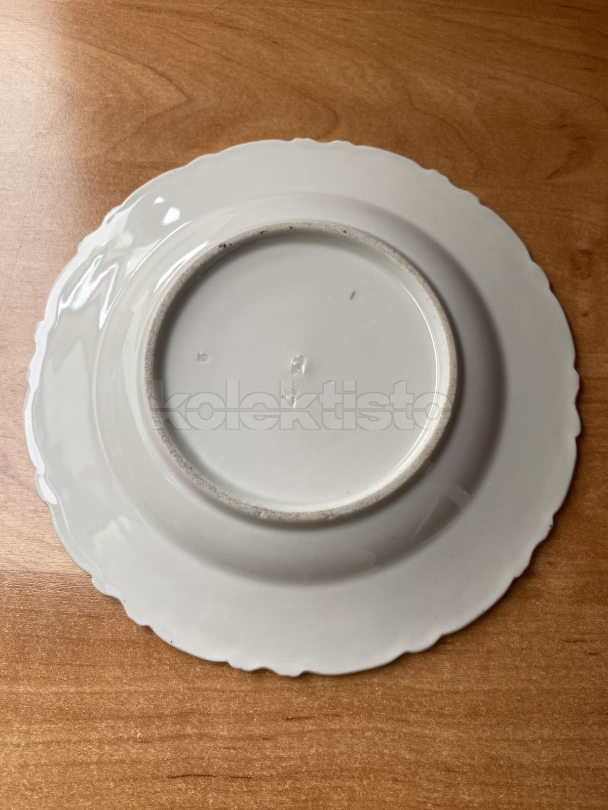 Porcelánový dezertní talířek