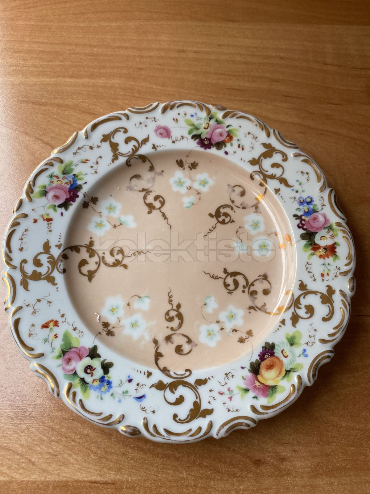 Porcelánový dezertní talířek