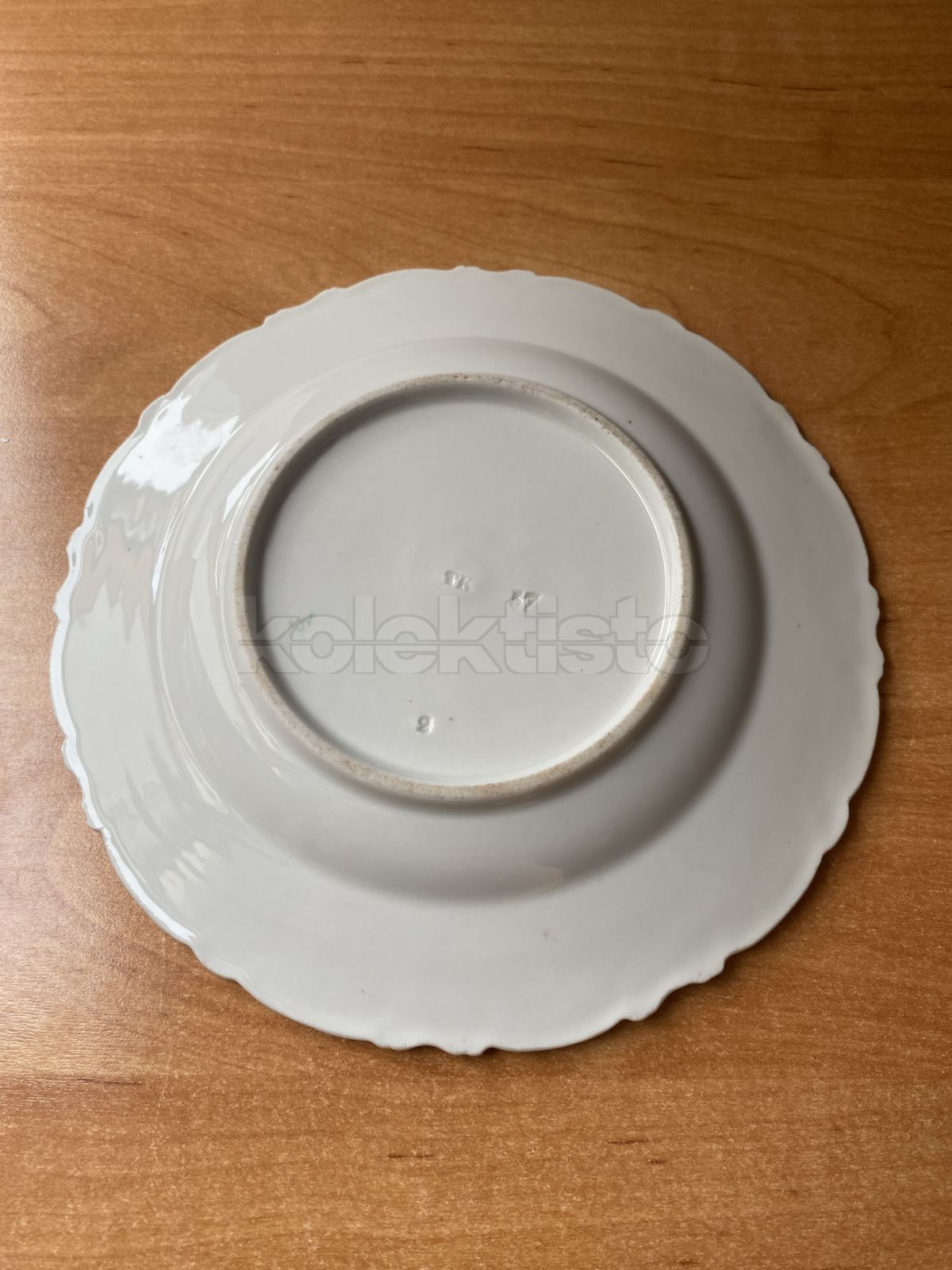 Porcelánový dezertní talířek