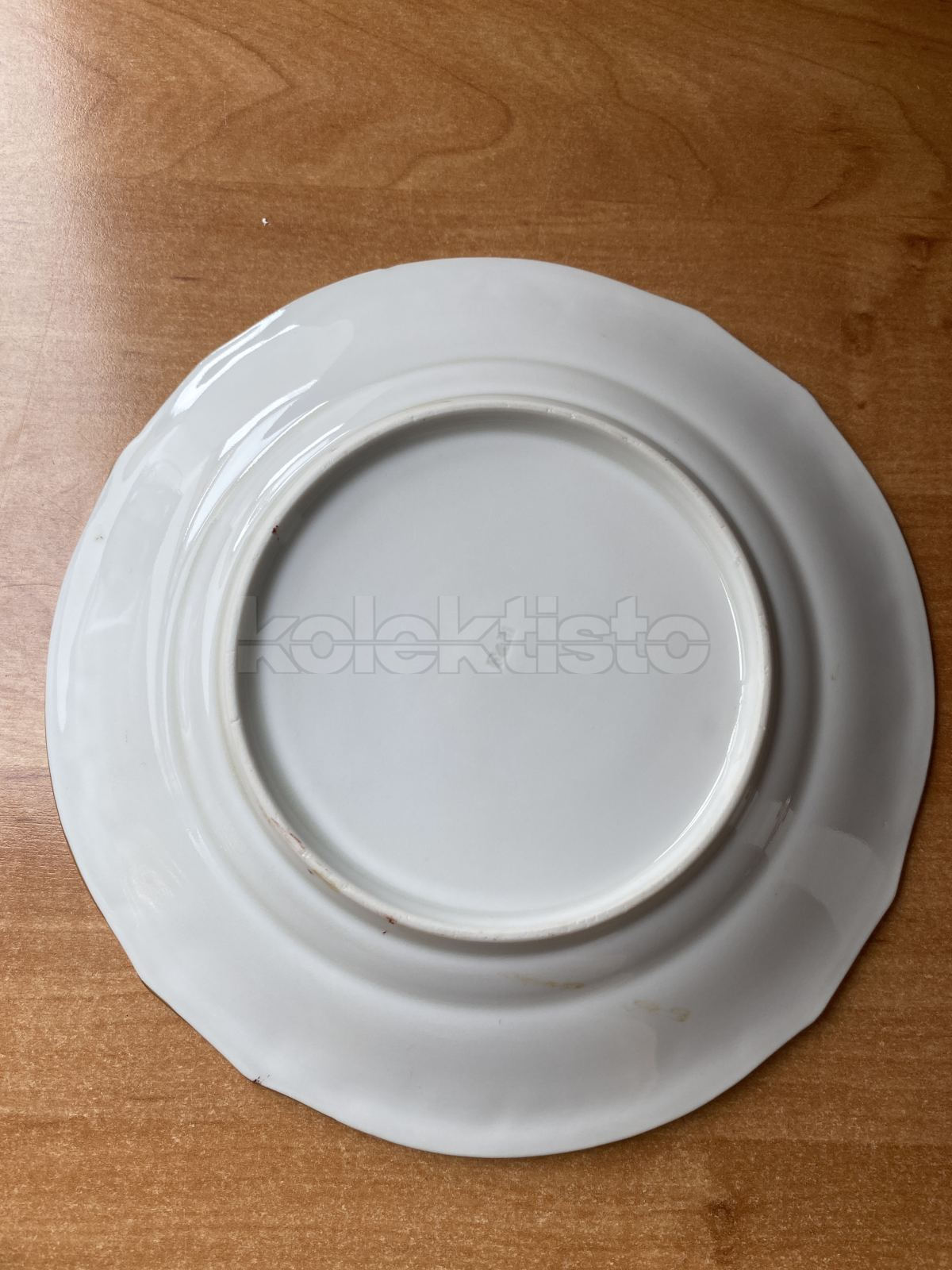 Porcelánový dezertní malovaný talíř