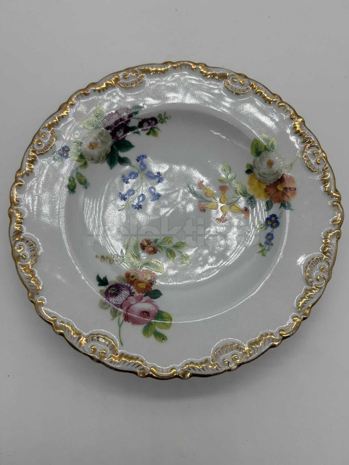 Porcelánový talířek