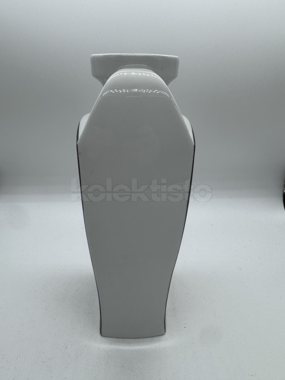 Porcelánová váza s obrázkem od Gustava Klimta