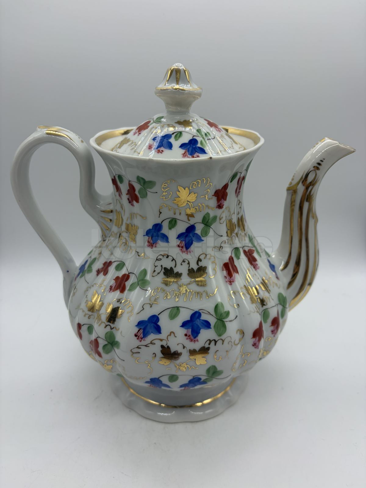 Porcelánová konvice