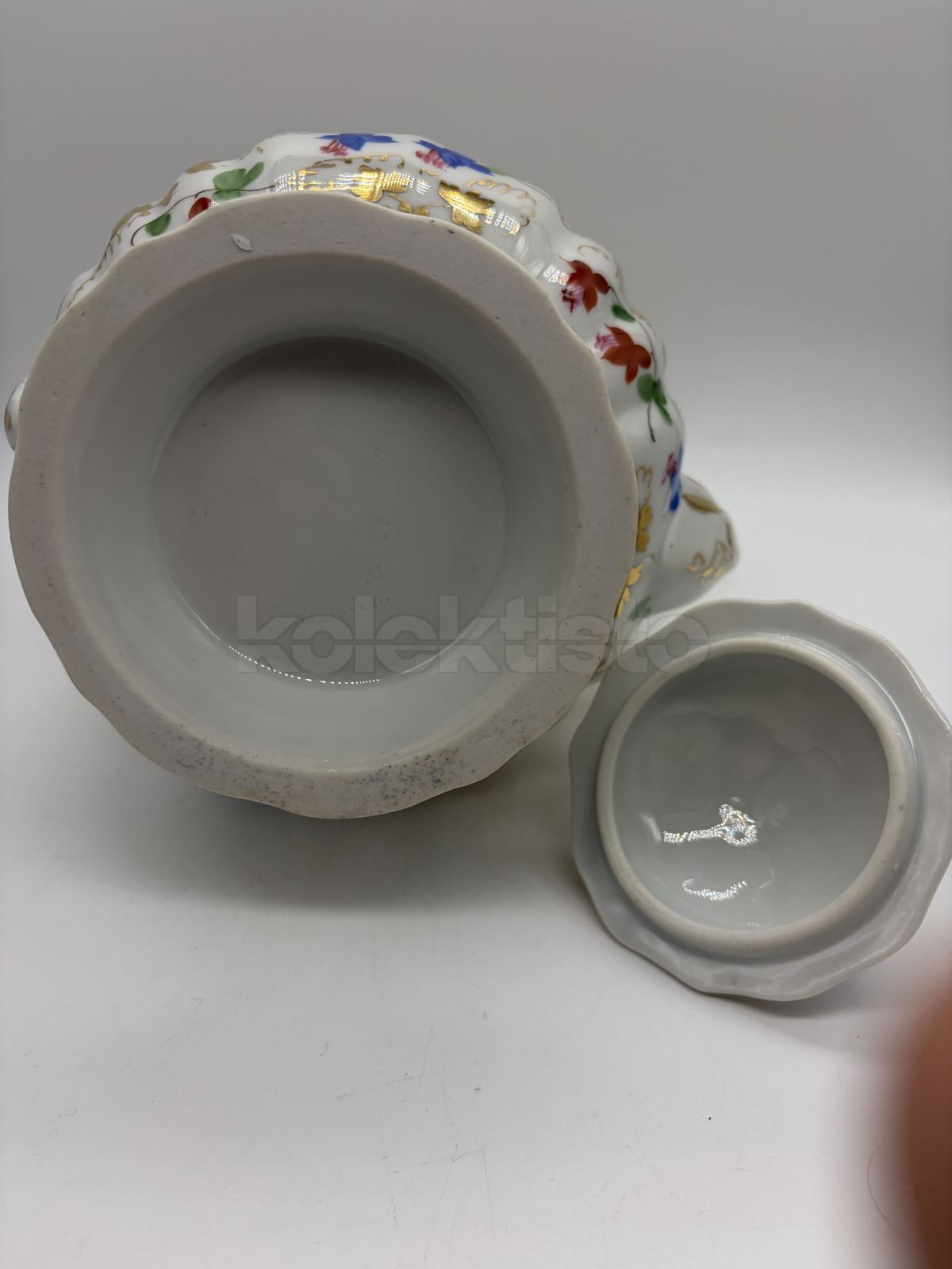 Porcelánová konvice
