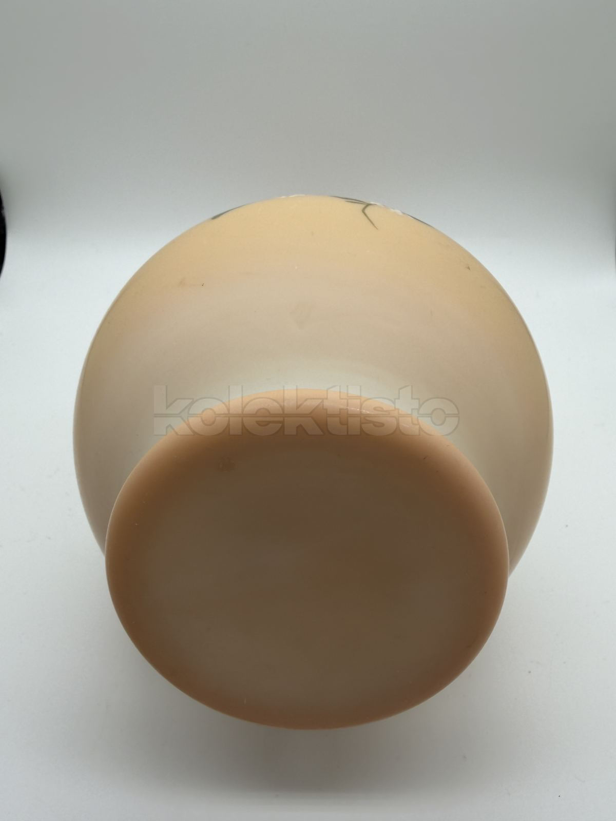 Skleněná váza s malbou