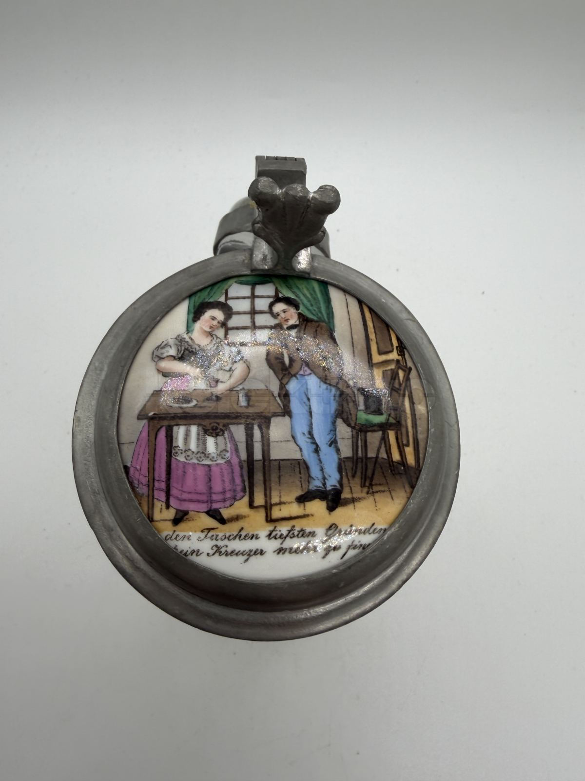 Korbel z čirého broušeného skla s cínovým víkem a porcelánovým obrázkem