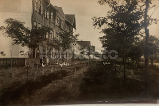 120 Kč XXX Foto NEURČENO, CZE100054