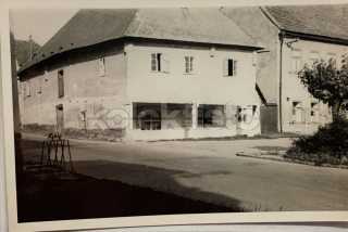 120 Kč XXX Foto NEURČENO, CZE100059