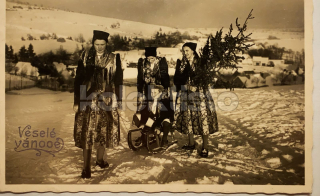 100 Kč XXX Pohlednice NEURČENO KROJE, CZE100363