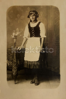 200 Kč XXX Pohlednice NEURČENO KROJE, CZE100367