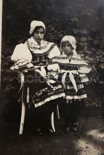 220 Kč XXX Pohlednice NEURČENO KROJE, CZE100370