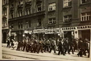 380 Kč ABM Pohlednice Praha OBCHODY, CZE100546