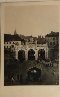 200 Kč ABM Pohlednice Praha 1-Újezd BRÁNY, CZE100816