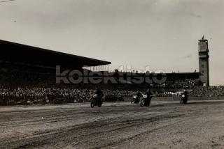 350 Kč ABM Foto Praha 6-Strahov, CZE101987