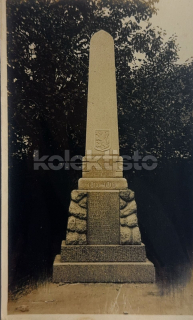 260 Kč DO Pohlednice Osvračín POMNÍKY, CZE109939