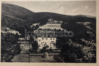 300 Kč FM Pohlednice Řeka, CZE110261