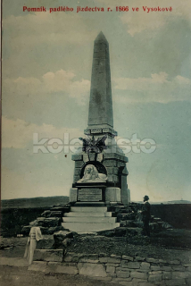 380 Kč HK Pohlednice okr. Hradec Králové POMNÍKY, CZE110644