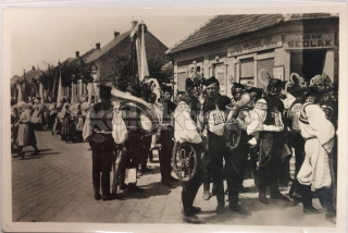 160 Kč HO Pohlednice Hodonín KROJE, CZE111075