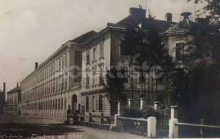 320 Kč HO Pohlednice Hodonín TOVÁRNY, CZE111114