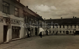 280 Kč JC Pohlednice Vysoké Veselí OBCHODY, CZE111283