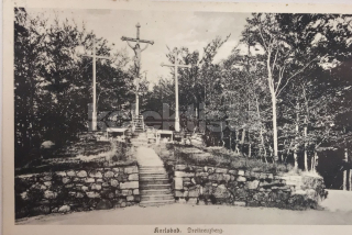 320 Kč KV Pohlednice Karlovy Vary POMNÍKY, CZE115318