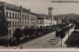 320 Kč LI Pohlednice Liberec KASÁRNY, CZE115984