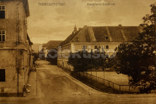 280 Kč LT Pohlednice Terezín KASÁRNY, CZE116559